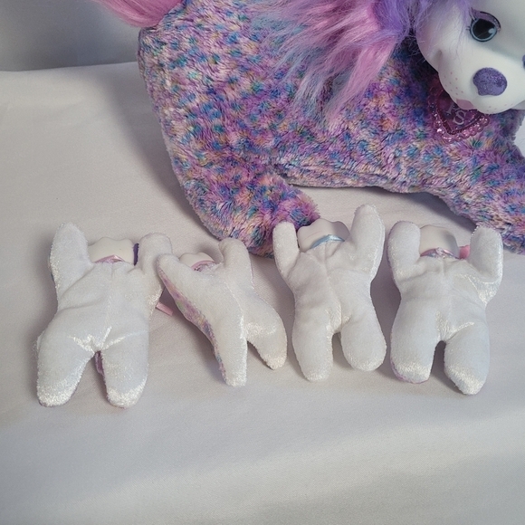 Puppy Surprise Mia Momma Dog & 4 Puppies Plush Toy Stuffed Animal - Picture 5 of 9